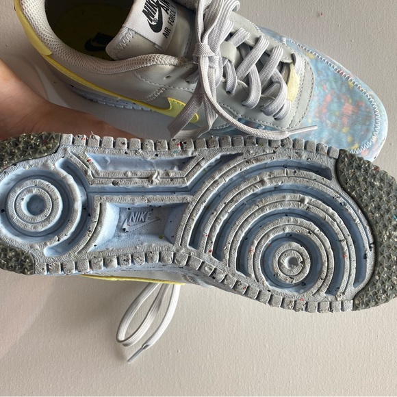 Nike Air Force 1 - Picture 7 of 8